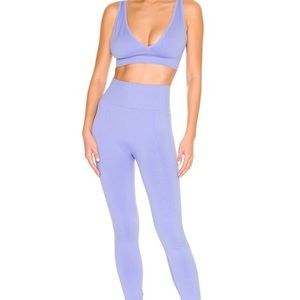 WeWoreWhat Seamless legging + bra set in powder blue